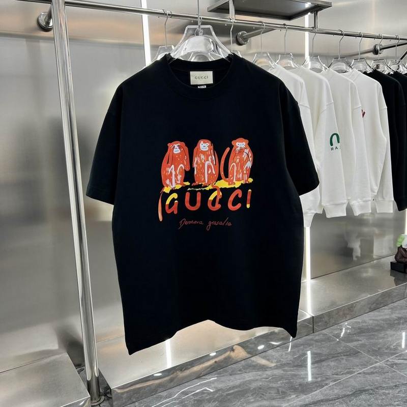 Gucci Men's T-shirts 103